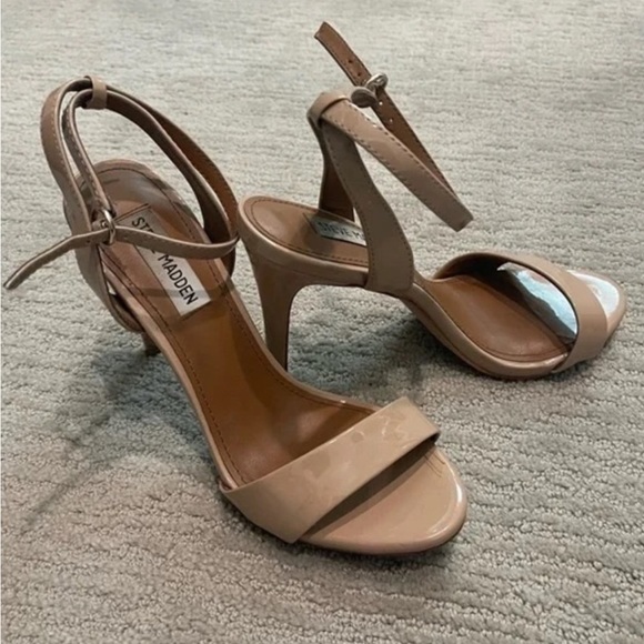 ❤️ Steve Madden nude / tan heels - Picture 1 of 4